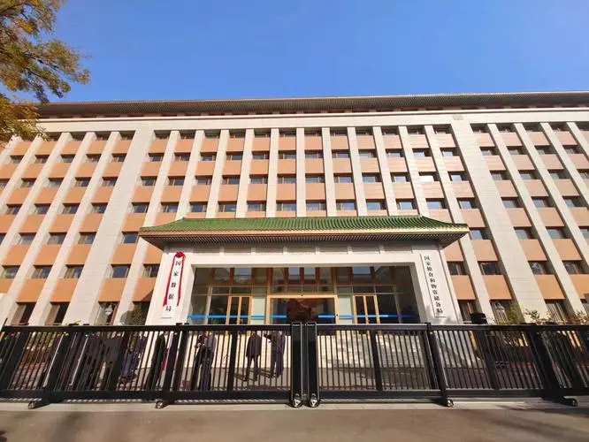 國家數(shù)據(jù)局黨組書記、局長劉烈宏在《旗幟》發(fā)表署名文章